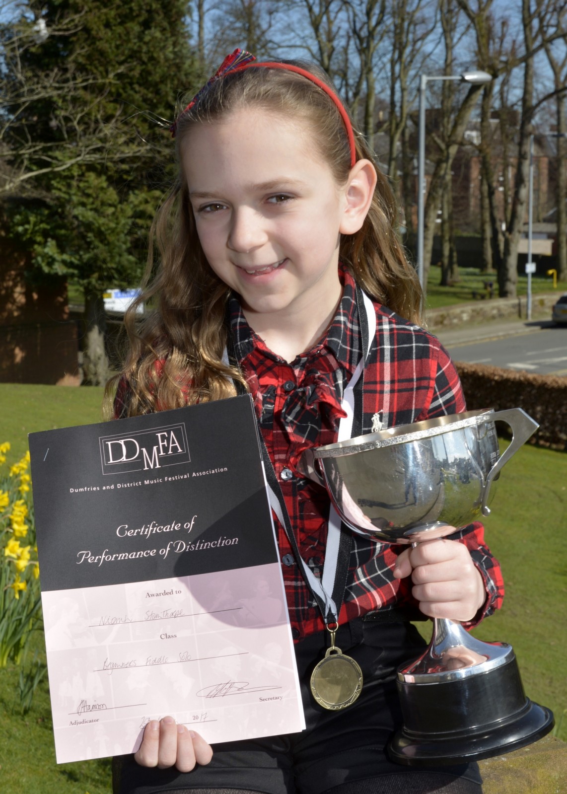 Niamh Stainthorpe – Winner of Castle Douglas Accordion & Fiddle Club Shield (Class 9 – Beginners Fiddle Solo)